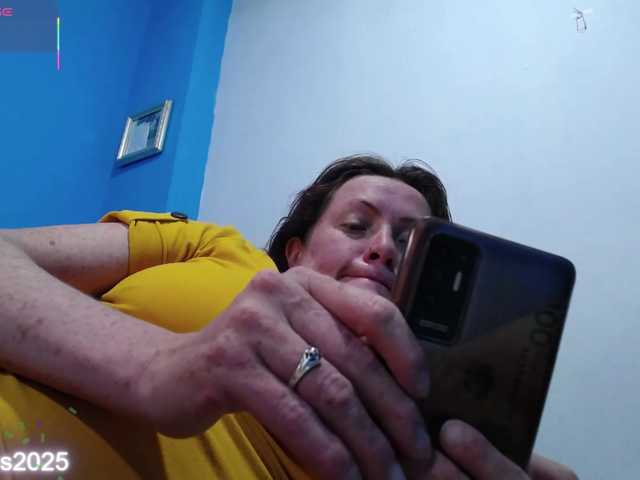 Carolinhe live cam on BongaCams