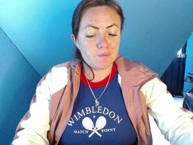 Carolinhe live cam on BongaCams