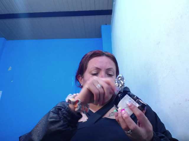 Carolinhe live cam on BongaCams