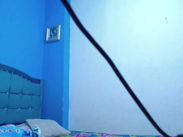 Carolinhe live cam on BongaCams