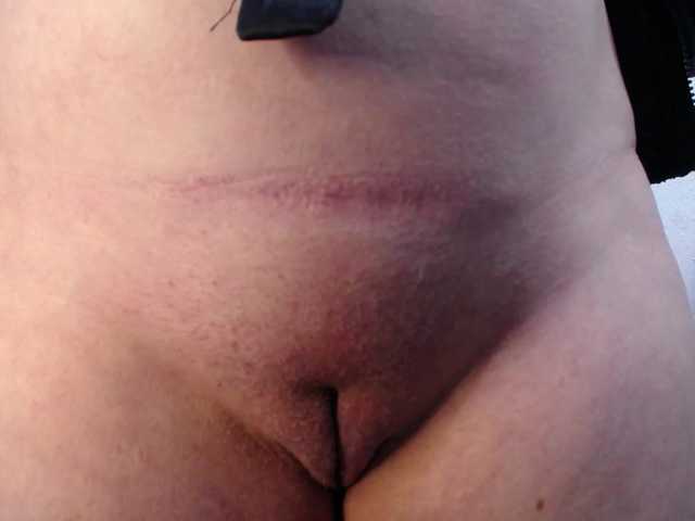 Carolinhe live cam on BongaCams