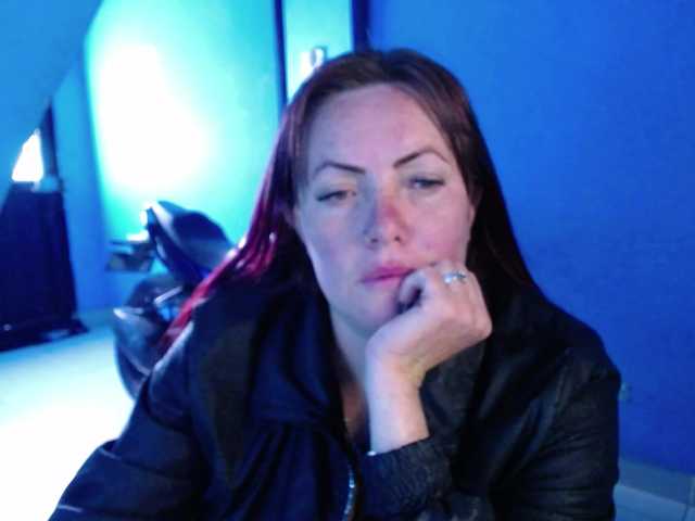 Carolinhe live cam on BongaCams