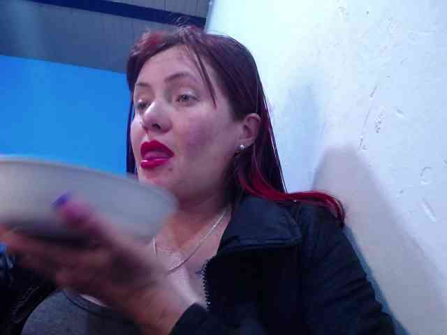 Carolinhe Carolinhe