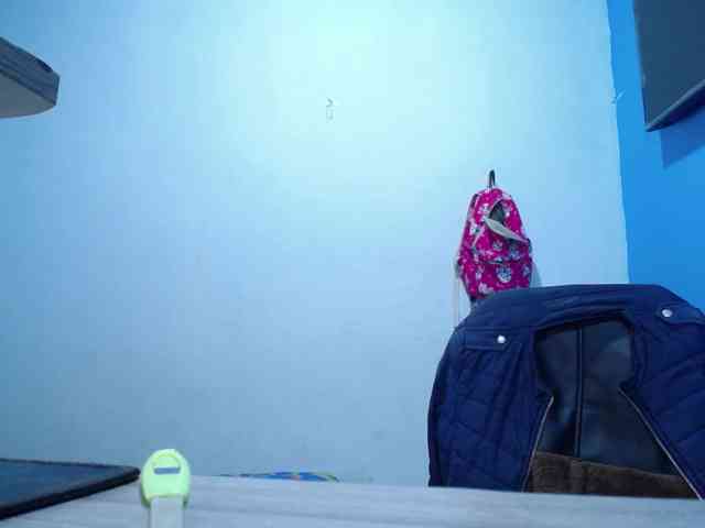 Carolinhe webcam