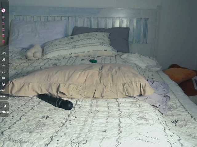 SlowlyLolly44 live cam on BongaCams