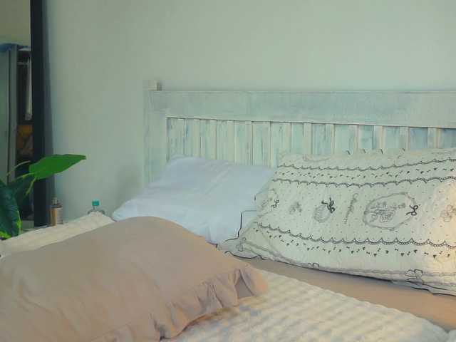 SlowlyLolly44 live cam on BongaCams