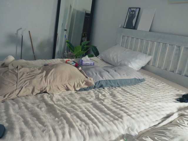 SlowlyLolly44, live now on BongaCams