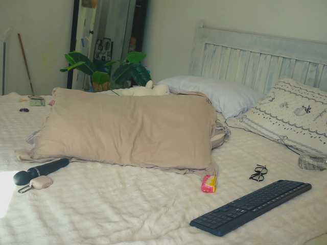 SlowlyLolly44 live cam on BongaCams