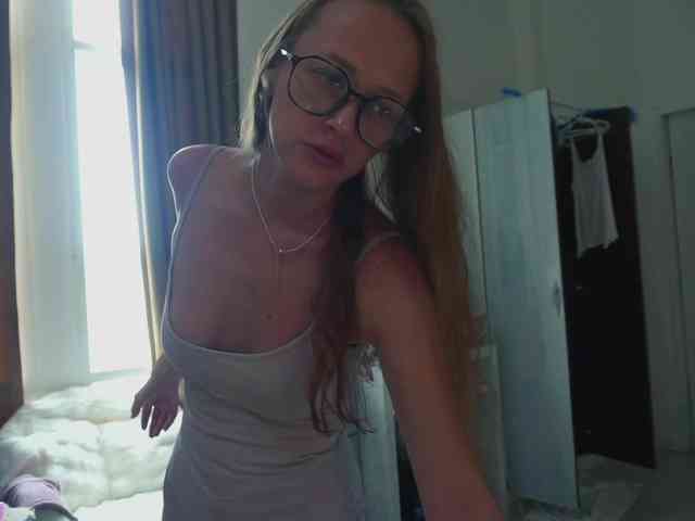 SlowlyLolly44 webcam