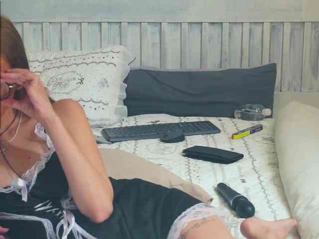 SlowlyLolly44 webcam