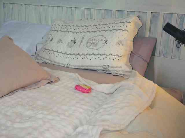 SlowlyLolly44 webcam