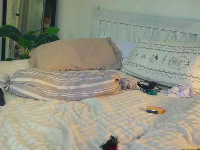 SlowlyLolly44 webcam