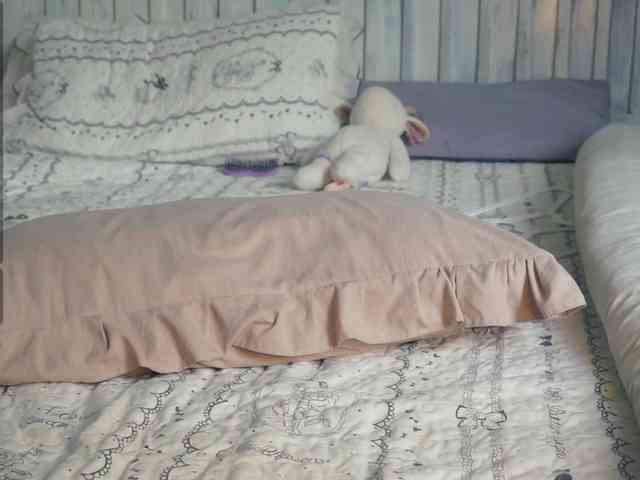 SlowlyLolly44 webcam