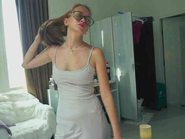 SlowlyLolly44