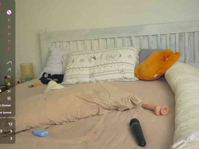SlowlyLolly44 webcam