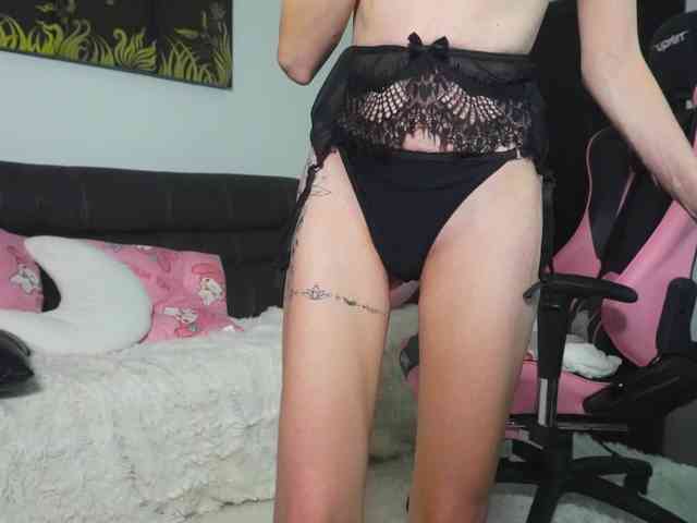 SlowlyLolly44 webcam