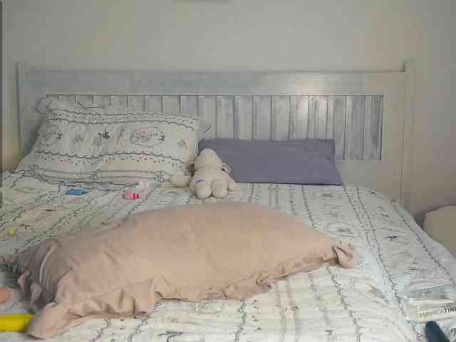 SlowlyLolly44 webcam