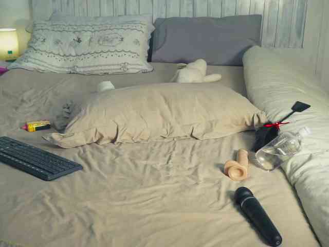 SlowlyLolly44 webcam