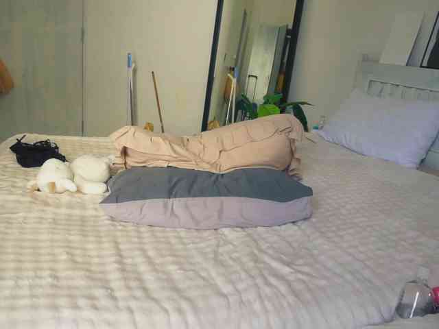 SlowlyLolly44 webcam