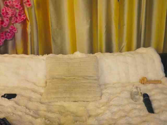 SlowlyLolly44 webcam