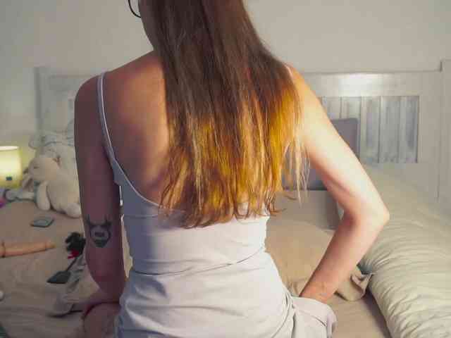 SlowlyLolly44 webcam