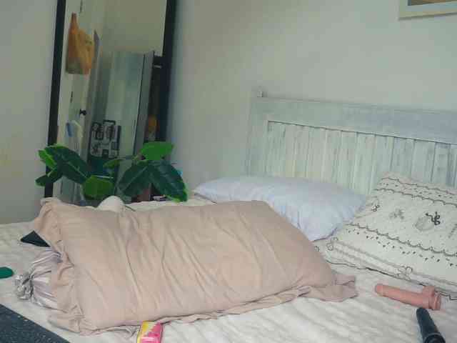 SlowlyLolly44 webcam