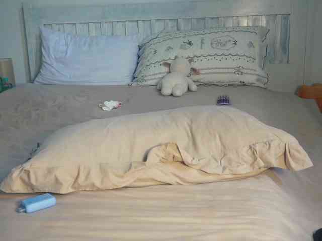 SlowlyLolly44 webcam