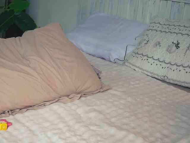 SlowlyLolly44 webcam