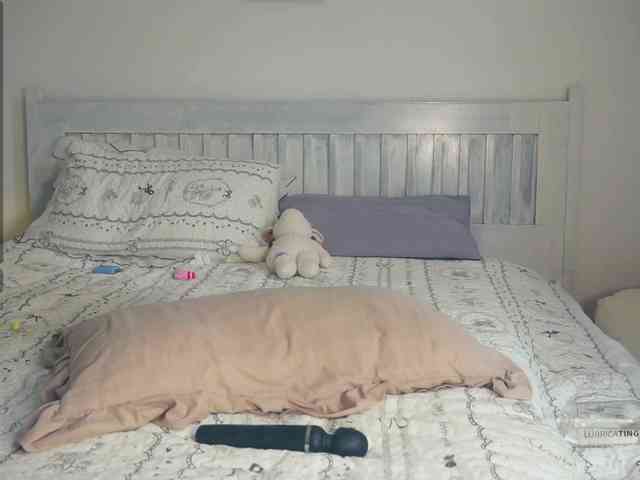 SlowlyLolly44 webcam