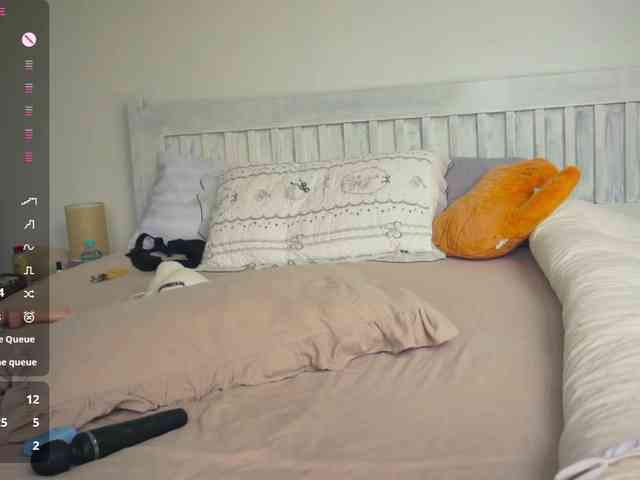 SlowlyLolly44 webcam