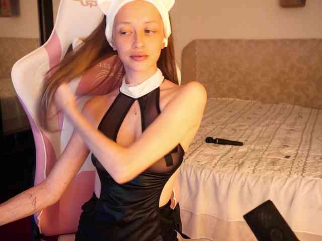 SlowlyLolly44 webcam