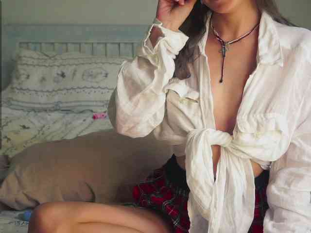 SlowlyLolly44 webcam