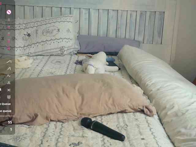 SlowlyLolly44 webcam