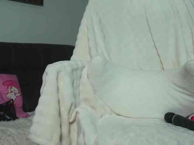 SlowlyLolly44 webcam