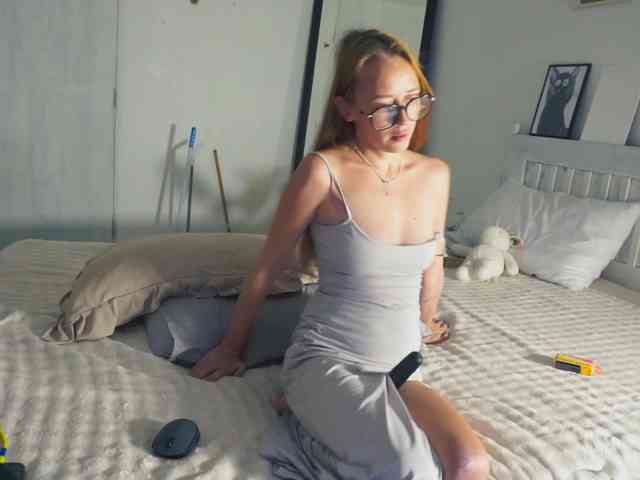 SlowlyLolly44