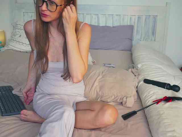 SlowlyLolly44 webcam