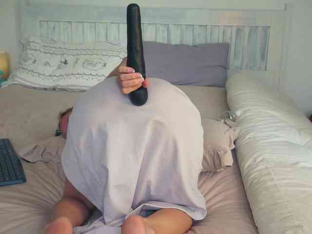 SlowlyLolly44 webcam