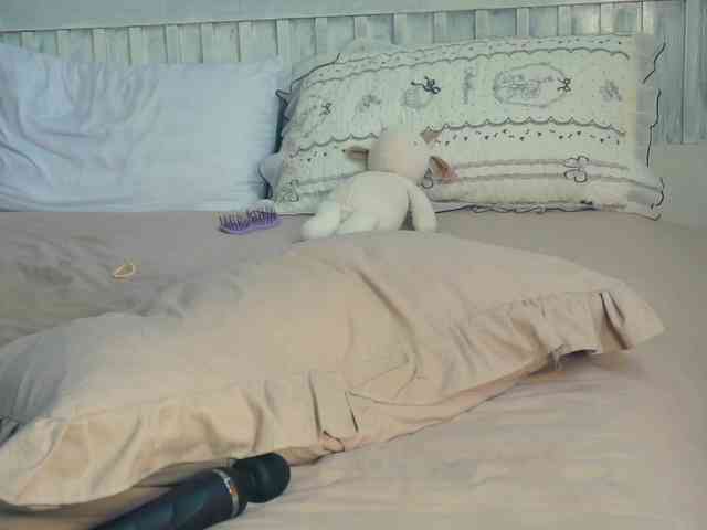 SlowlyLolly44 webcam