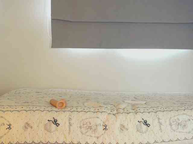 SlowlyLolly44 webcam