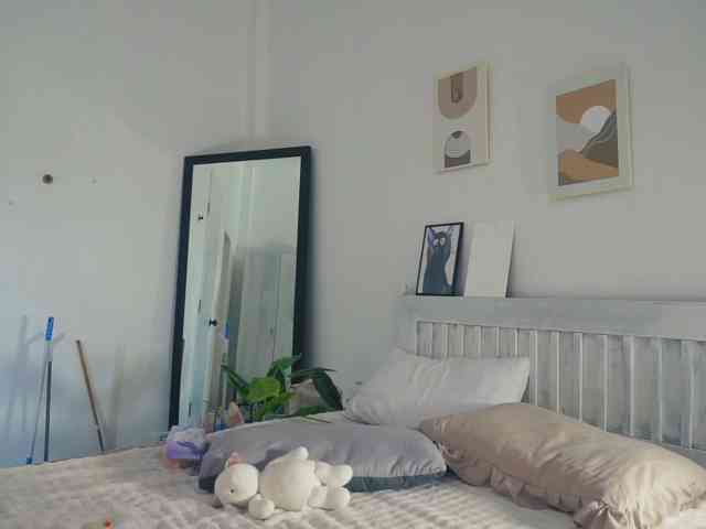 SlowlyLolly44