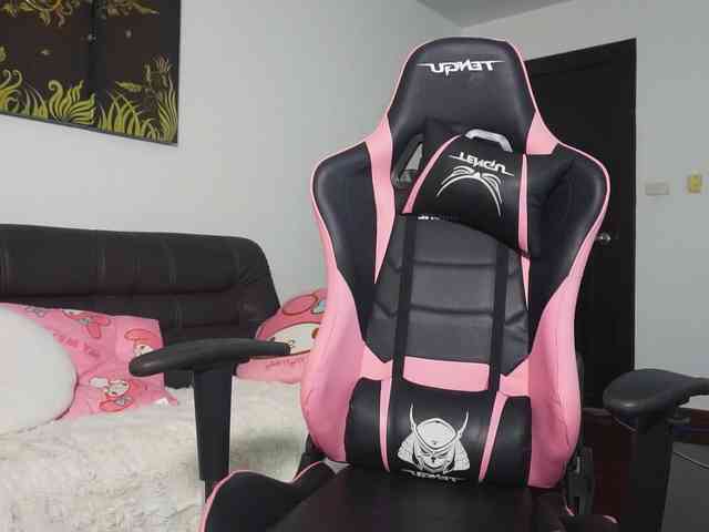 SlowlyLolly44 webcam