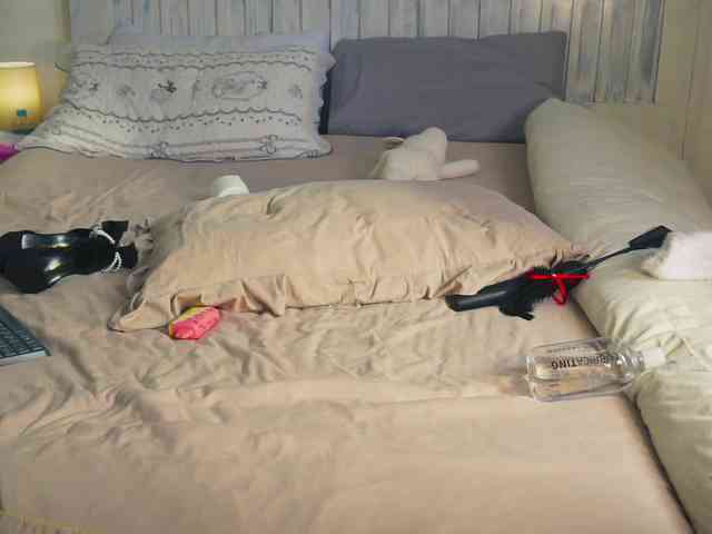 SlowlyLolly44 webcam