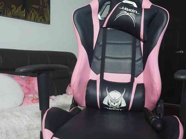 SlowlyLolly44 webcam