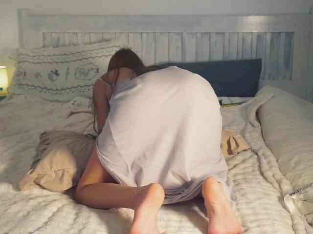 SlowlyLolly44 webcam