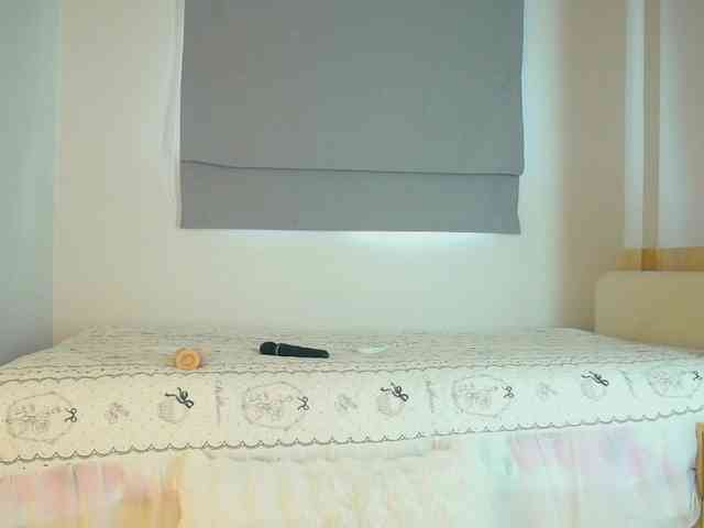SlowlyLolly44 webcam