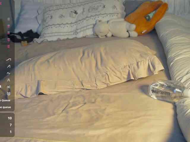 SlowlyLolly44 webcam