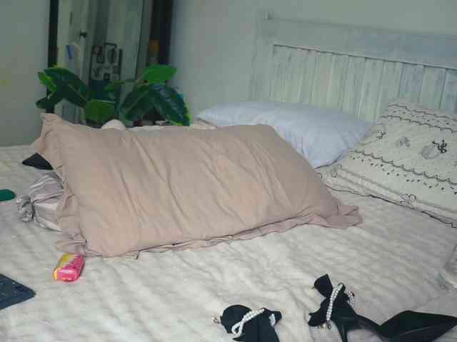SlowlyLolly44 webcam