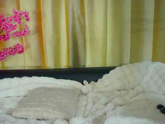 SlowlyLolly44 webcam