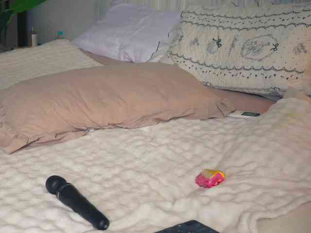 SlowlyLolly44 webcam