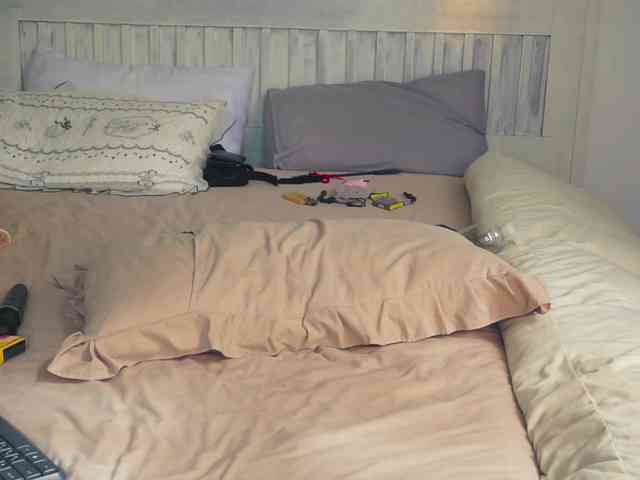 SlowlyLolly44 webcam